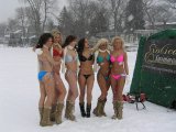 sexybiki.com_bikini_snow_girls.jpg