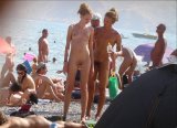 sexybiki.com_voyeur-at-nudistbeach-fkk-12317937981406018277.jpg